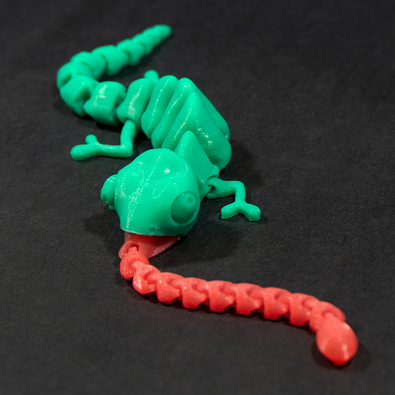 Хамелеон с языком