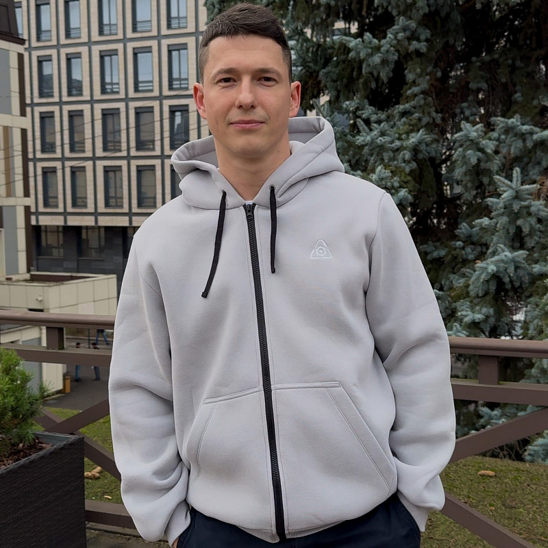 Толстовка на молнии