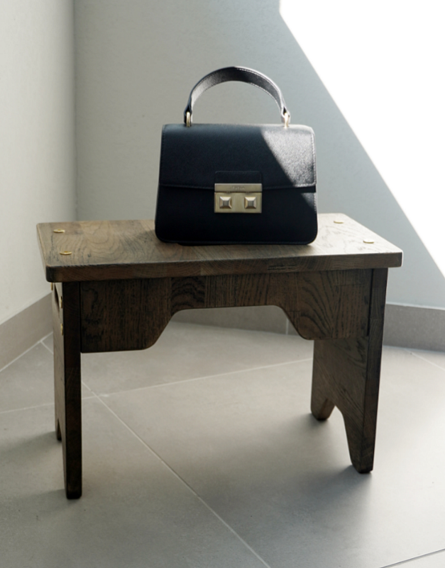 Подставка под сумку 