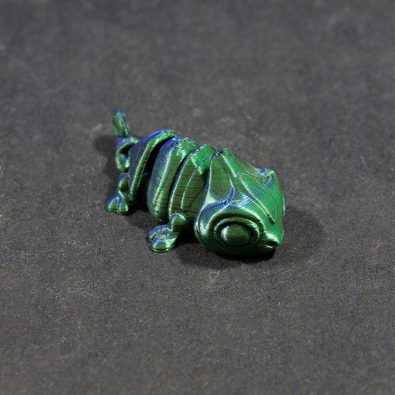 Брелок хамелеон